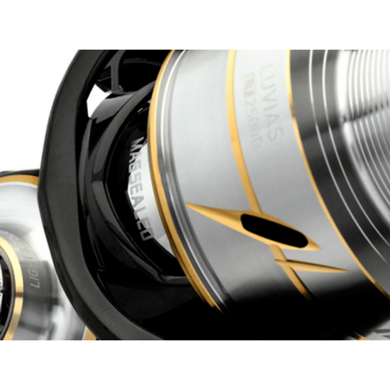 Daiwa 20 Luvias FC LT 2000S Спининг макара